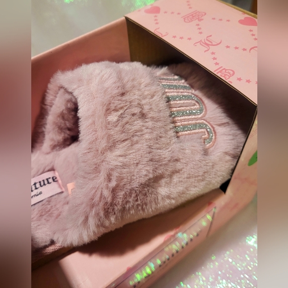 Juicy Couture slippers - Picture 2 of 7